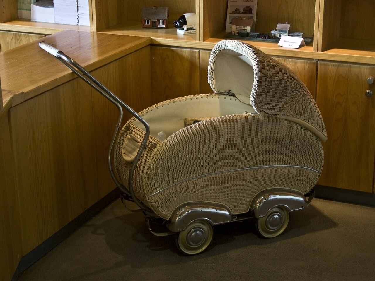 Baby Transport Wikipedia Baby Transport Wikipedia
