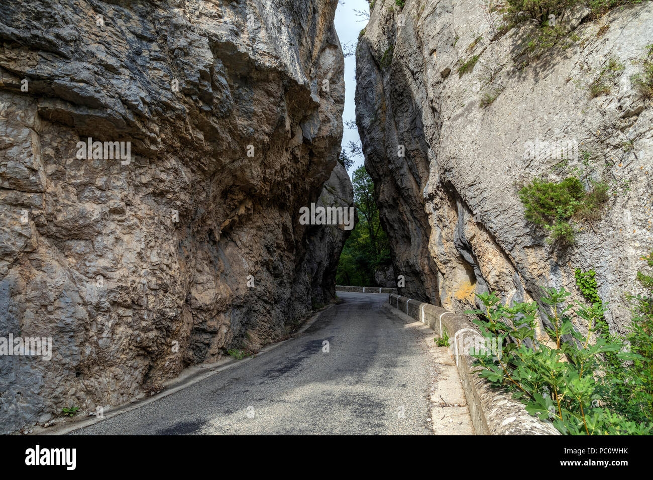 narrow road crossword clue narrow road crossword clue