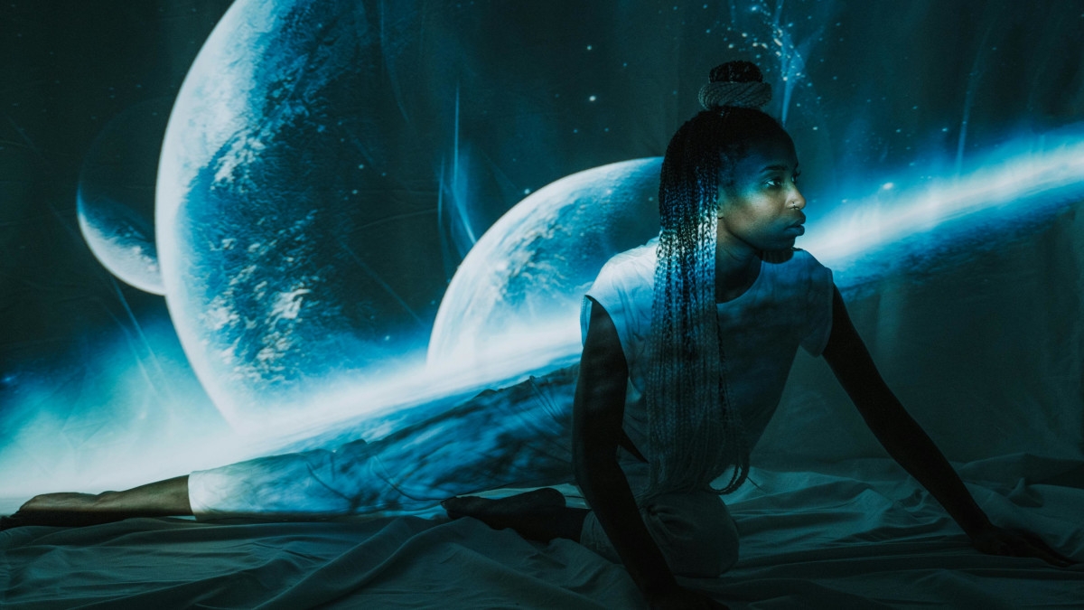 Today s Daily Horoscope 12 14 Brings Pre Full Moon Build Up and 3 Zodiac Signs Are Luckiest Parade